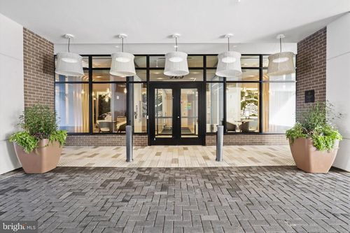 apt-102-925 N Fairfax St, ALEXANDRIA, VA, 22314-5546 | Card Image