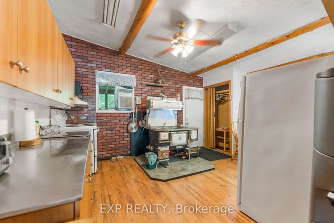 1061-A Centennial Lake Rd, House other with 2 bedrooms, 1 bathrooms and 3 parking in Calabogie ON | Image 15