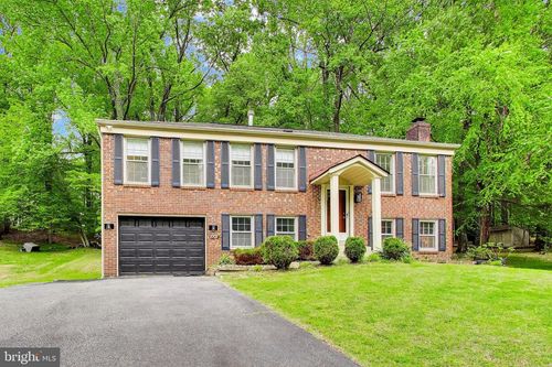 8709 Valley Dr, WALDORF, MD, 20603-6148 | Card Image