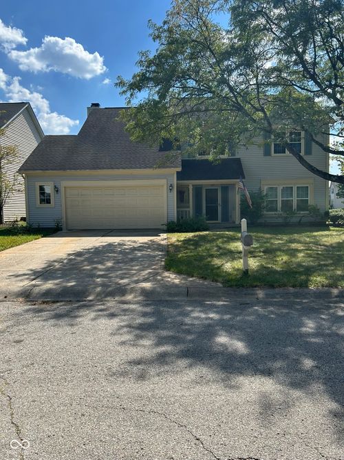 8603 Kruggle Ct, Indianapolis, IN, 46256-6307 | Card Image
