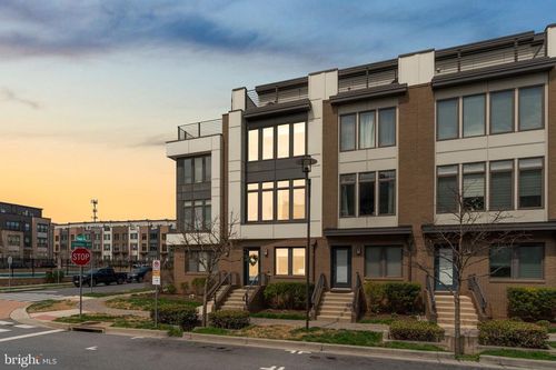 8087 Tribeca St, ROCKVILLE, MD, 20855-2185 | Card Image