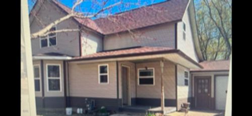 718 9th St N, Mountain Lake, MN, 56159-1306 | Card Image