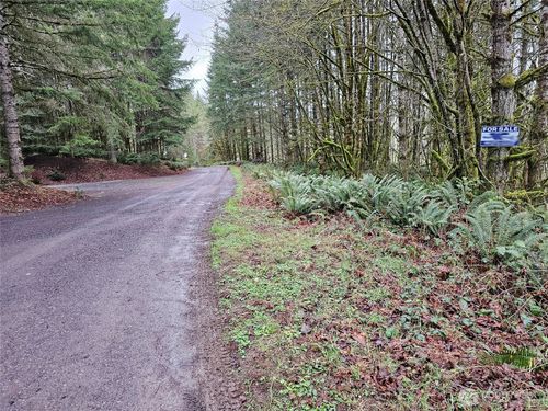 461 Clearwater Road, Kelso, WA, 98626 | Card Image