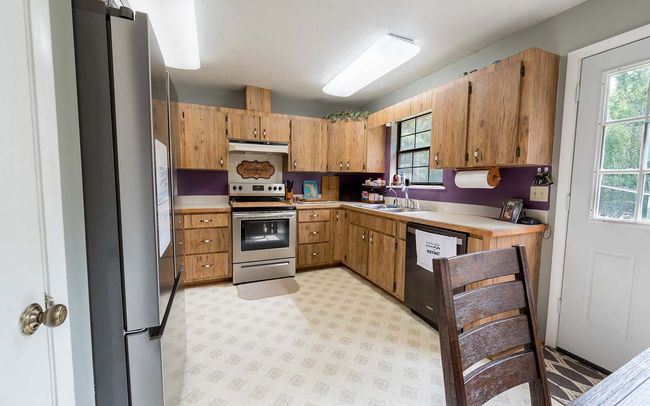 9172 Se 137 Th Blvd, House other with 3 bedrooms, 2 bathrooms and 1 parking in White Springs FL | Image 14
