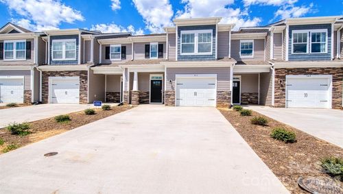 54 Creekview Rd, Hendersonville, NC, 28792-0675 | Card Image