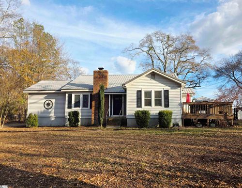 121 Chestnut Dr, Woodruff, SC, 29388-9330 | Card Image