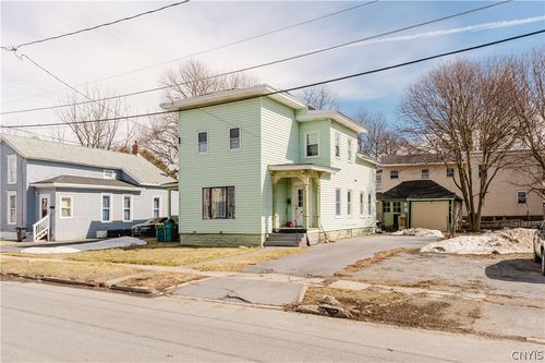 135 S Orchard St, Watertown, NY, 13601-3233 | Card Image