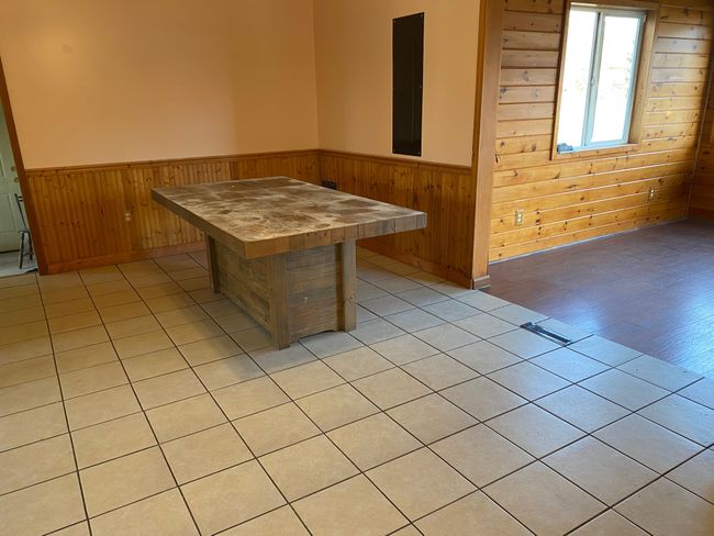 2555 W Wabash Ave, House other with 4 bedrooms, 2 bathrooms and null parking in Lupton MI | Image 4