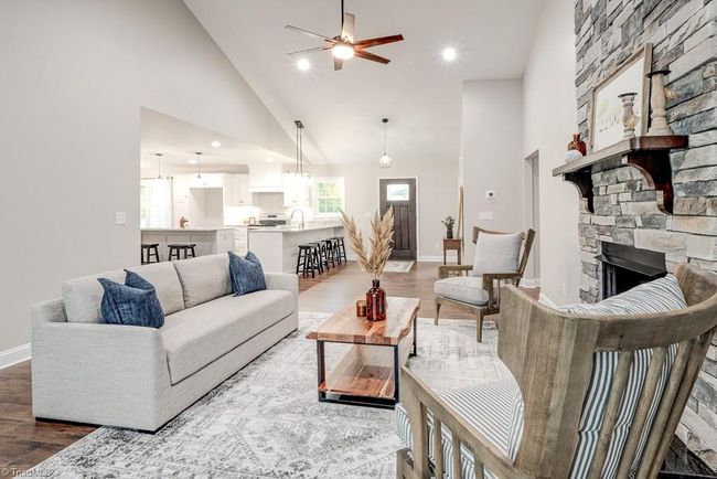 208 Kerner St, House other with 3 bedrooms, 2 bathrooms and null parking in Kernersville NC | Image 8