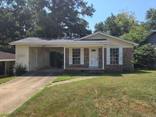 1011 Ferrell Dr, Jacksonville, AR, 72076-2818 | Card Image