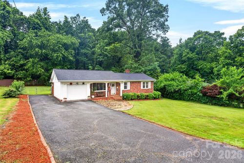 549 Barnwell Rd, Spartanburg, SC, 29303-3986 | Card Image