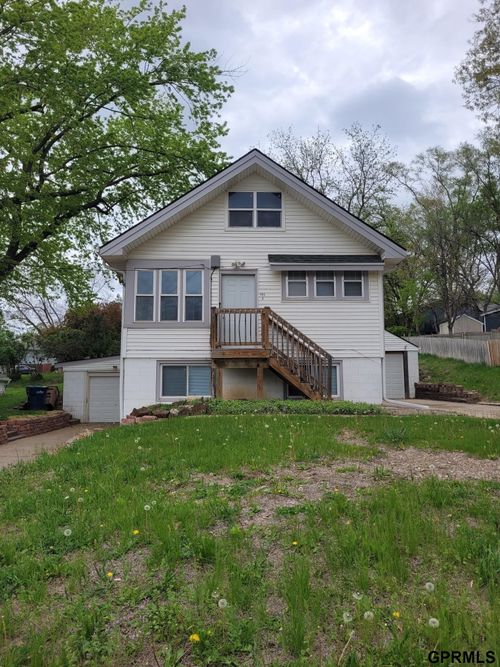 b-908 Harrington Ave, Bellevue, NE, 68005-2605 | Card Image