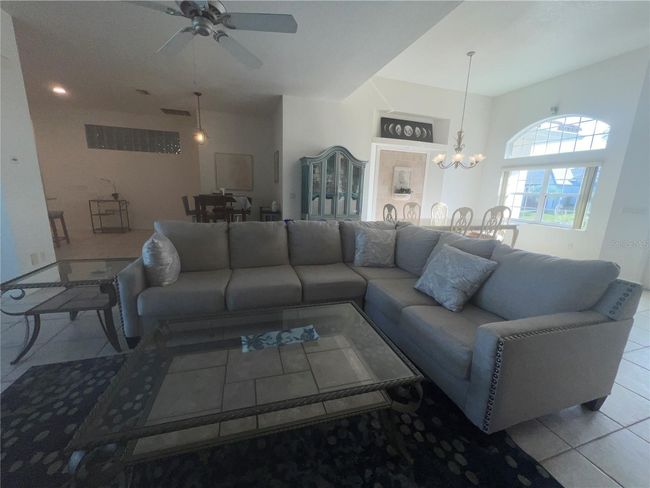 5011 Key Largo Dr, House other with 3 bedrooms, 2 bathrooms and null parking in PUNTA GORDA FL | Image 8