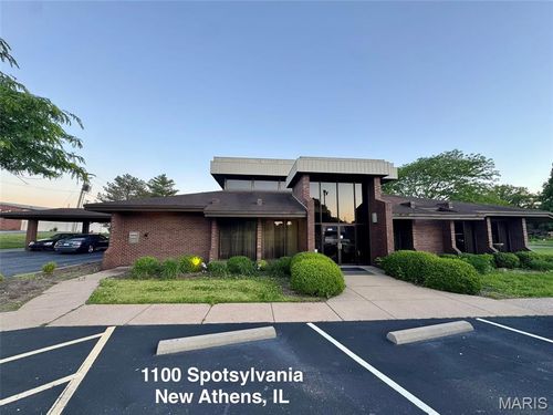 1100 Spotsylvania St, New Athens, IL, 62264-1593 | Card Image