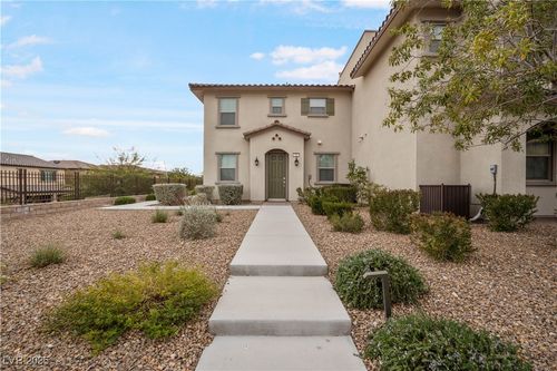 28 Alamere Falls Dr, Las Vegas, NV, 89138-6155 | Card Image