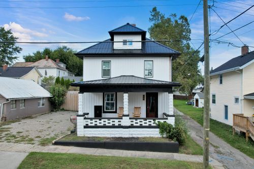 498 Clarendon St, Newark, OH, 43055-6709 | Card Image