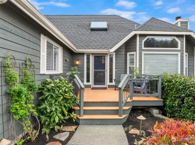 22961 Lorinda Road Nw, House other with 3 bedrooms, 2 bathrooms and 2 parking in Poulsbo WA | Image 2