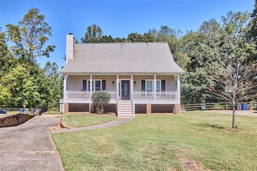 2131 Dave St, Winston-Salem, NC, 27127-6613 | Card Image