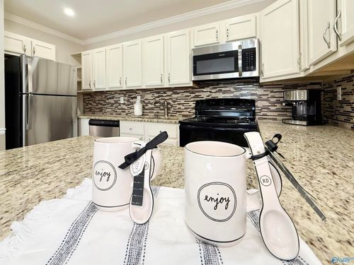 e-6618 Willow Pointe Drive Nw, Huntsville, AL, 35806 | Card Image