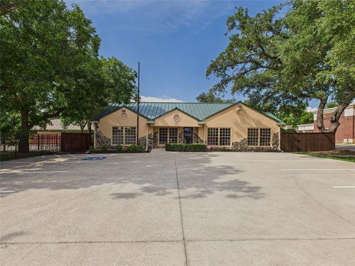 335 W Main St, Lewisville, TX, 75057-3865 | Card Image