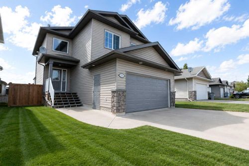12206 103a St, Grande Prairie, AB, T8V2L6 | Card Image
