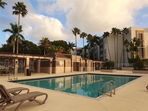 apt-502-9755 Nw 52nd St, Doral, FL, 33178-2076 | Card Image