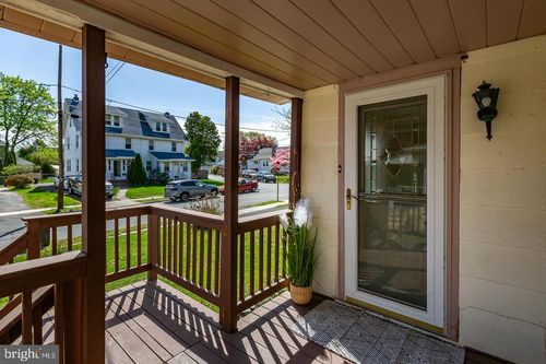 20 W Forrestview Rd, BROOKHAVEN, PA, 19015-3109 | Card Image