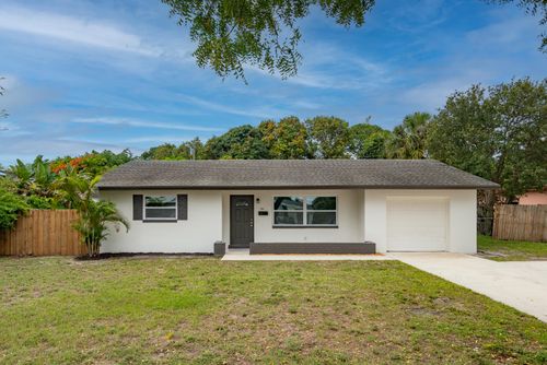 308 Park Ave, Lake Park, FL, 33403-2704 | Card Image