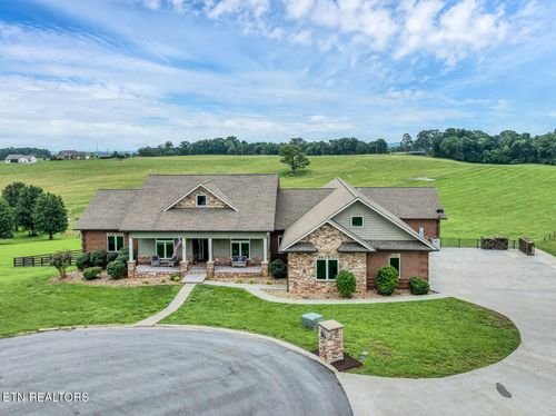 218 Candi Ln, Madisonville, TN, 37354-4110 | Card Image
