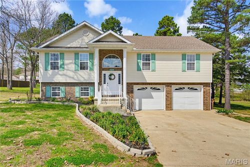 233 Anna Dr, Poplar Bluff, MO, 63901-8725 | Card Image