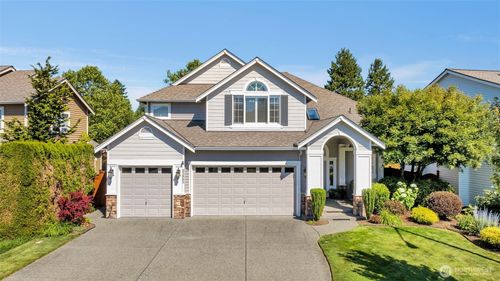 23902 230th Pl Se, Maple Valley, WA, 98038-5242 | Card Image