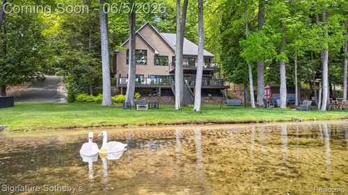 5084 N Birch Ave, Fountain, MI, 49410-9639 | Card Image