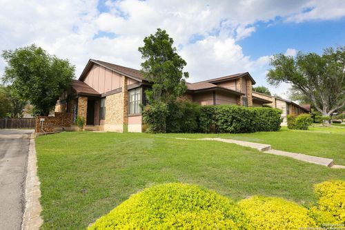 9357 Dover Rdg, San Antonio, TX, 78250-3560 | Card Image