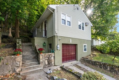 71 Main St, Glen Gardner, NJ, 08826-3604 | Card Image