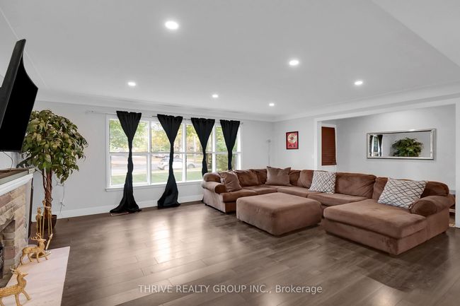 371 High St, House other with 3 bedrooms, 2 bathrooms and 2 parking in London ON | Image 31