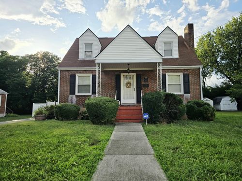 1632 Coveland Dr Nw, Roanoke, VA, 24017-1926 | Card Image