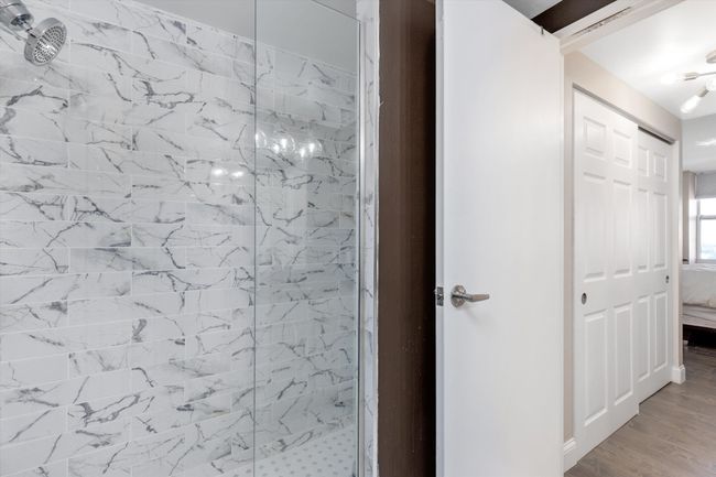 APT-1107 - 250 E Harbortown Dr, Condo with 2 bedrooms, 2 bathrooms and null parking in Detroit MI | Image 15
