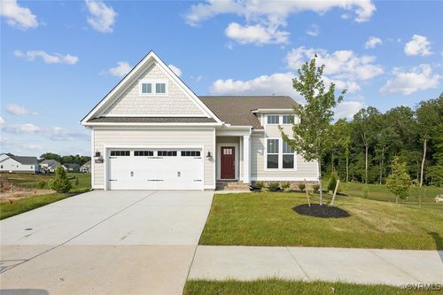 8489 Chimney Rock Dr, Mechanicsville, VA, 23116-6718 | Card Image