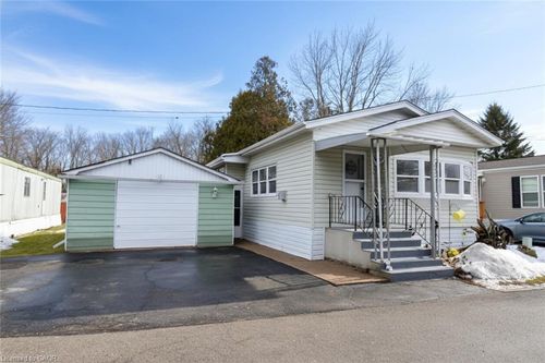 12-macpherson-1294 Concession Rd 8 W, Puslinch, ON, N0B2J0 | Card Image