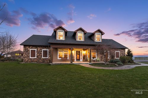 19288 Majestic View Pl, Caldwell, ID, 83607-9045 | Card Image