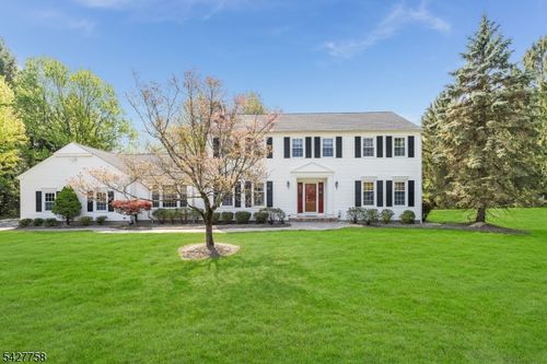 6 Lakeview Ln, Hampton, NJ, 08827-4107 | Card Image