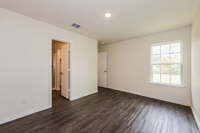 1304 N Brazos Ave, House other with 3 bedrooms, 2 bathrooms and null parking in Cleburne TX | Image 10