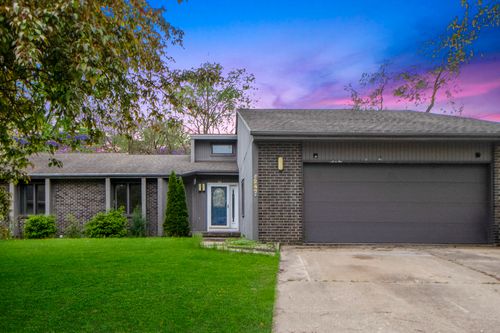 247 Fox Trail Ct, Bourbonnais, IL, 60914-2426 | Card Image