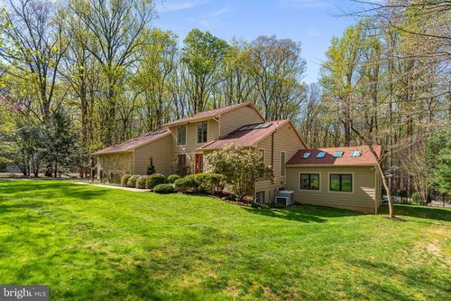 7310 Meadow Wood Way, Clarksville, MD, 21029-1711 | Card Image