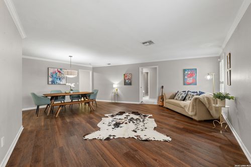 111-201 Ellwood St, San Antonio, TX, 78209-5353 | Card Image