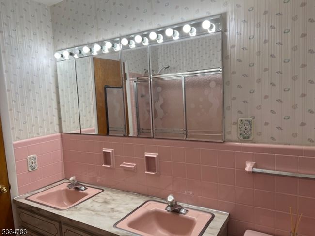 797 Chestnut St, House other with 5 bedrooms, 3 bathrooms and null parking in Union NJ | Image 13
