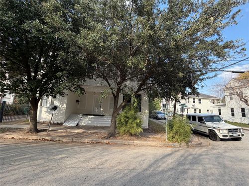 4-402 Hyde Park Blvd, Houston, TX, 77006-3068 | Card Image