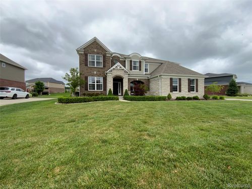 3558 Kingsdale Blvd, Lake Orion, MI, 48360-2537 | Card Image