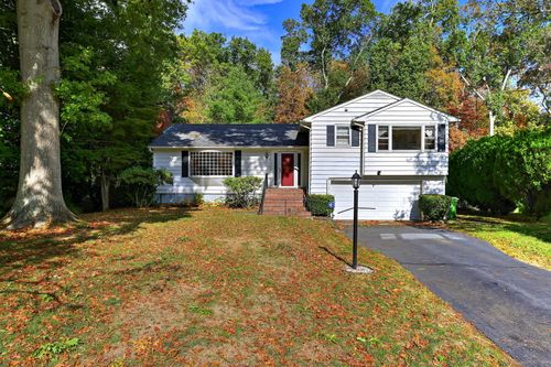 410 Waite St, Hamden, CT, 06517-2533 | Card Image