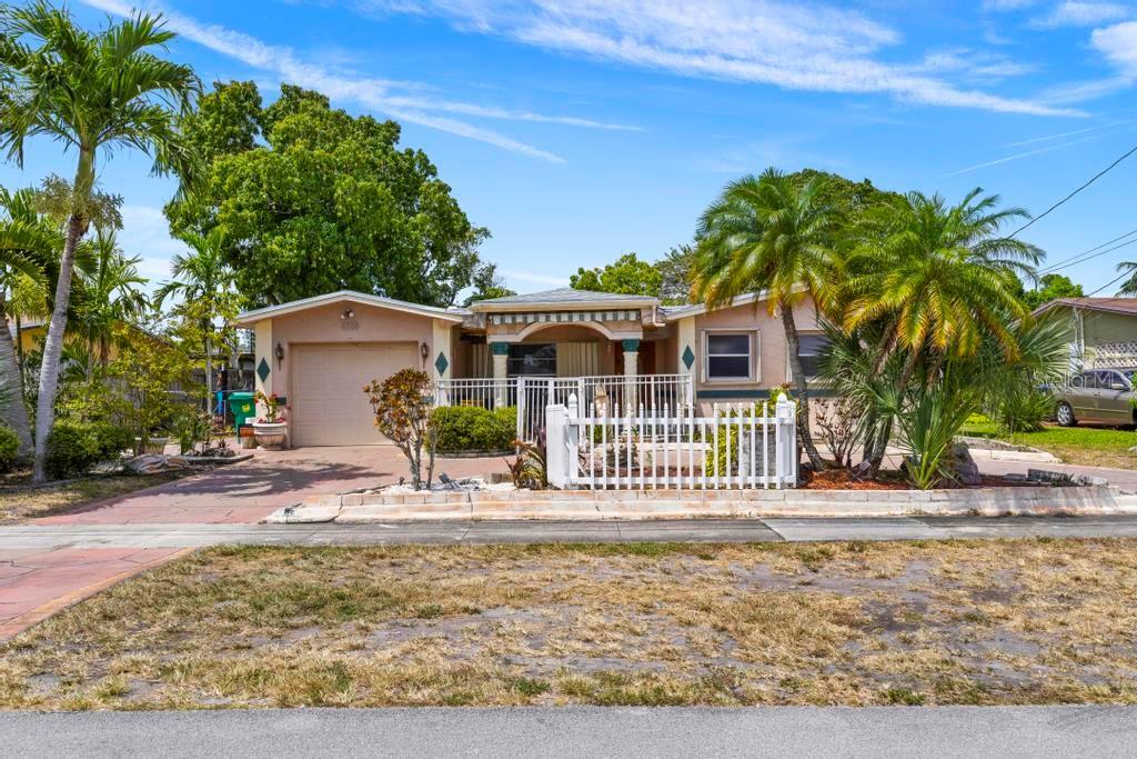 25th Pl, Lauderhill, FL 33313